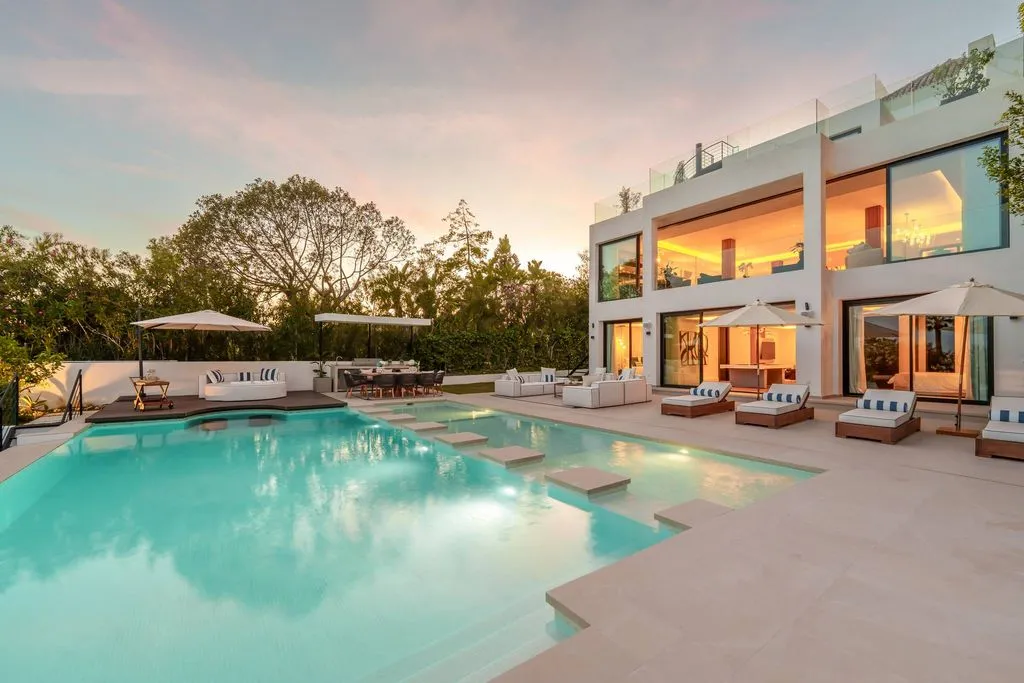Piscine - Luxury Villa with Infinity Pool in Marbella