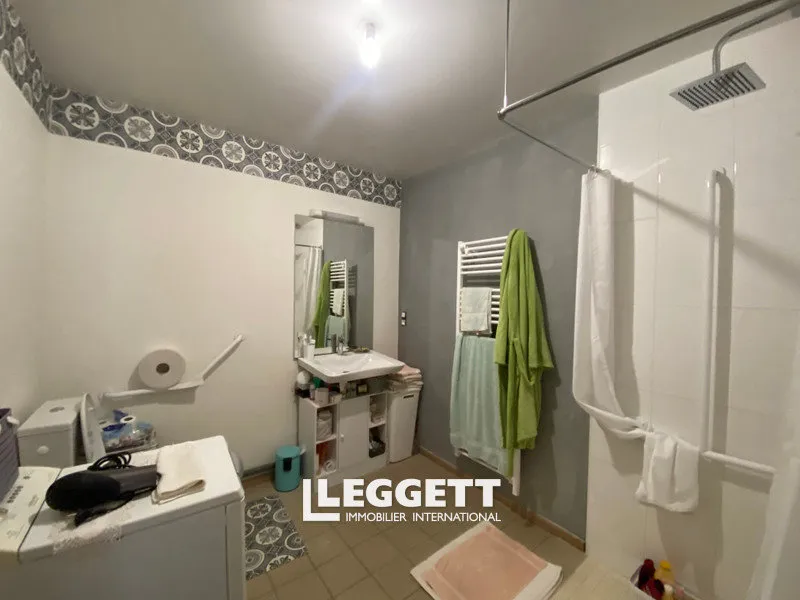 Bagni - Charming Townhouse with 3 Bedrooms in Châteaumeillant