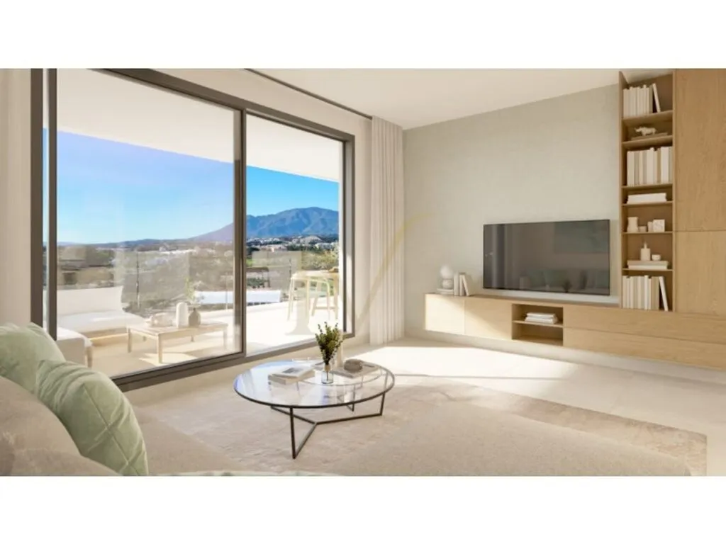 Elutuba - Luxury Flat with Mountain Views in Estepona