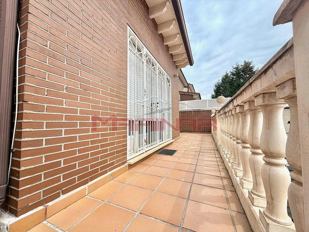 Terrass - Adosado with Pool in Valle Grande, Seseña