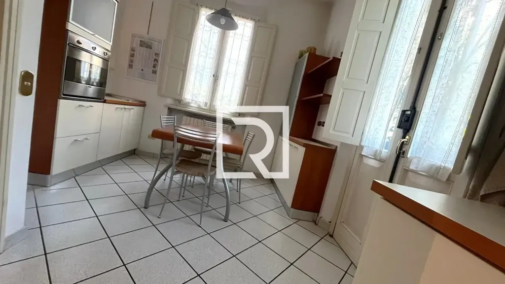 Sala da pranzo - Semi-detached House with Private Garden in Ravenna