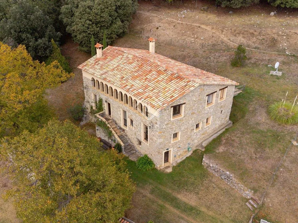 Vista aerea - Country House with Pool in Alta Garrotxa