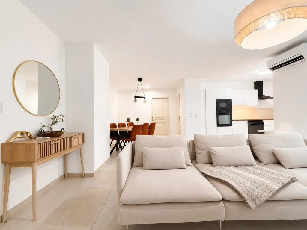 Séjour - Appartement T4 avec Garage à Ollioules