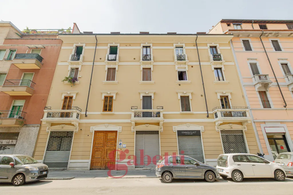 Esterno - Appartamento con terrazzino in stabile d'epoca a Milano