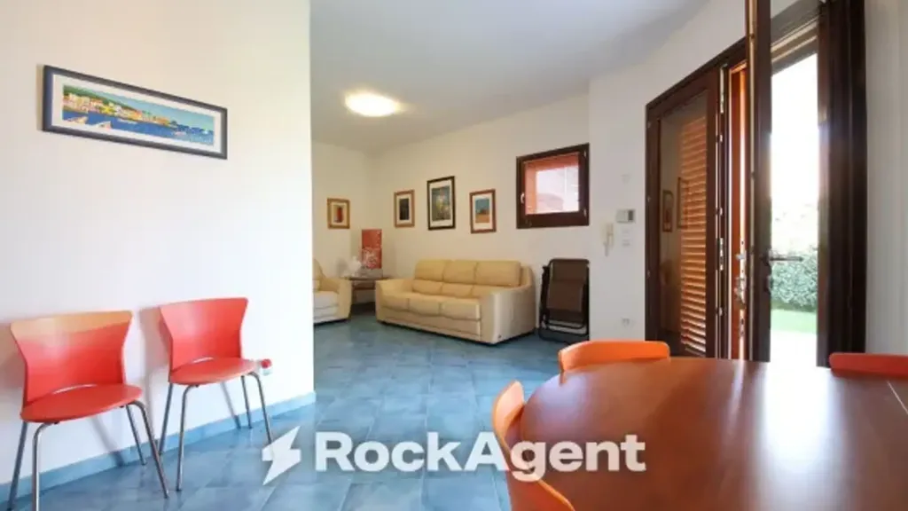 Salle à manger - Villa with Private Garden in Brindisi