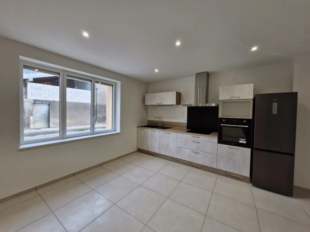 Köök - Fully Renovated Flat with Terrace in Ampuis