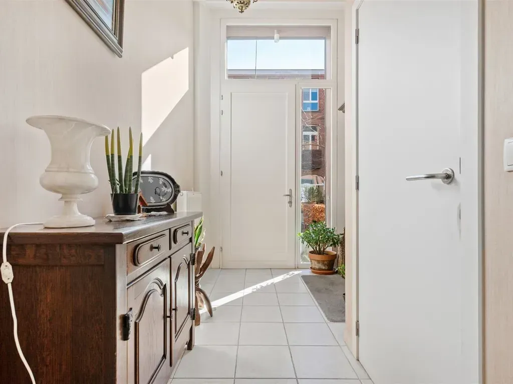 Entrée - Duplex Instapprêté dans le Projet Mère Jeanne à Anvers