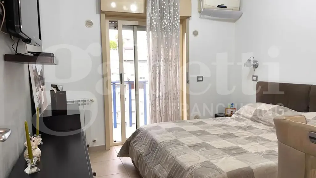 Chambres - Rustic Trilocale with Parking in Gravina Di Catania