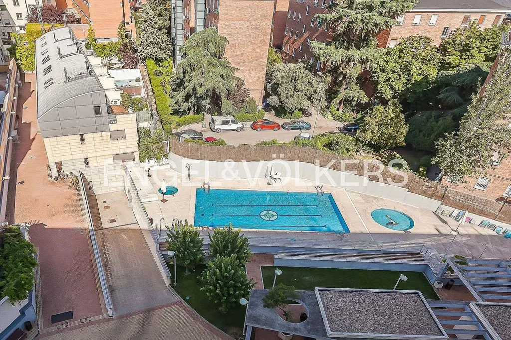 Vista aerea - Penthouse with Pool in Guindalera, Madrid