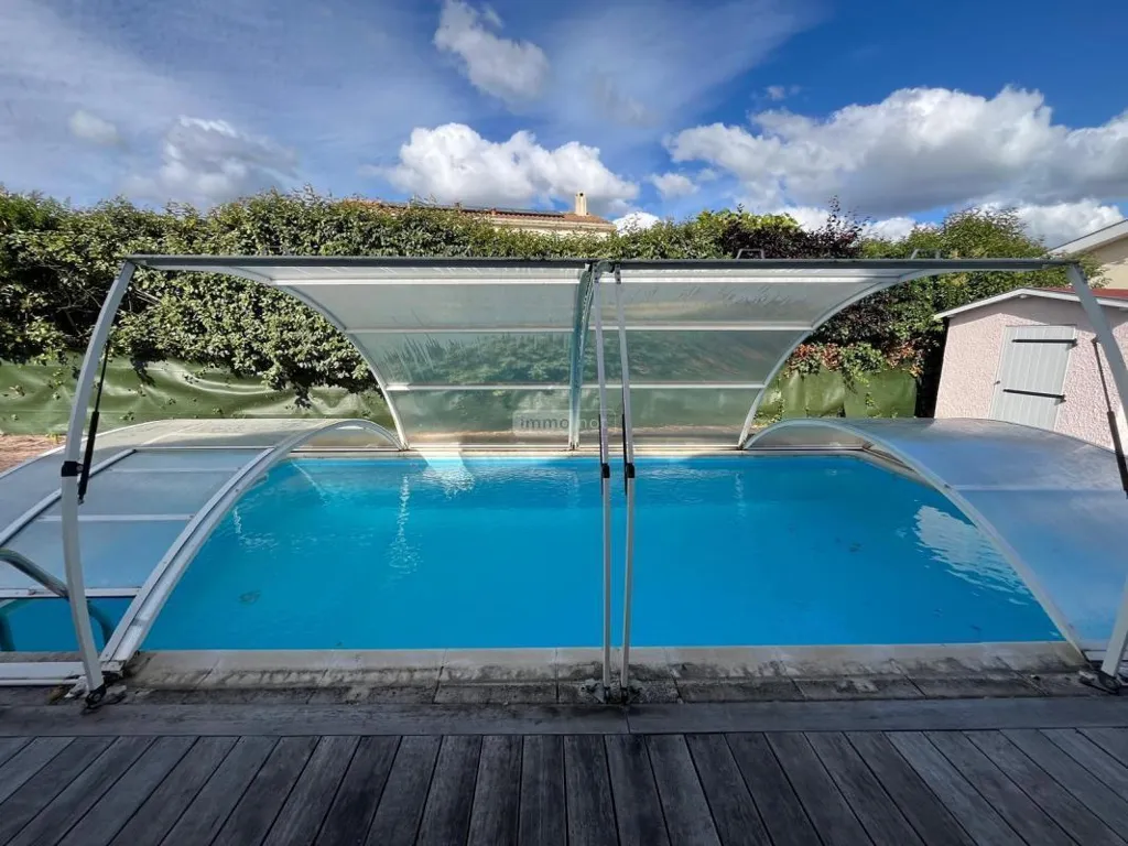 Bassein - House with Pool in Mérignac