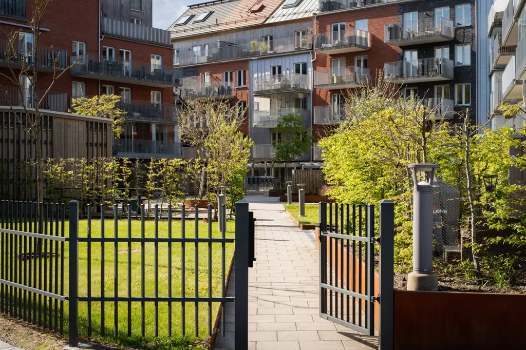 Aed - Three-Room Apartment with Two Balconies in Hovås