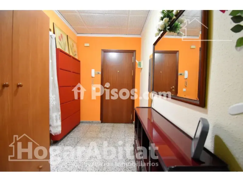 Entrée - Spacious Apartment with Terrace in Gandia