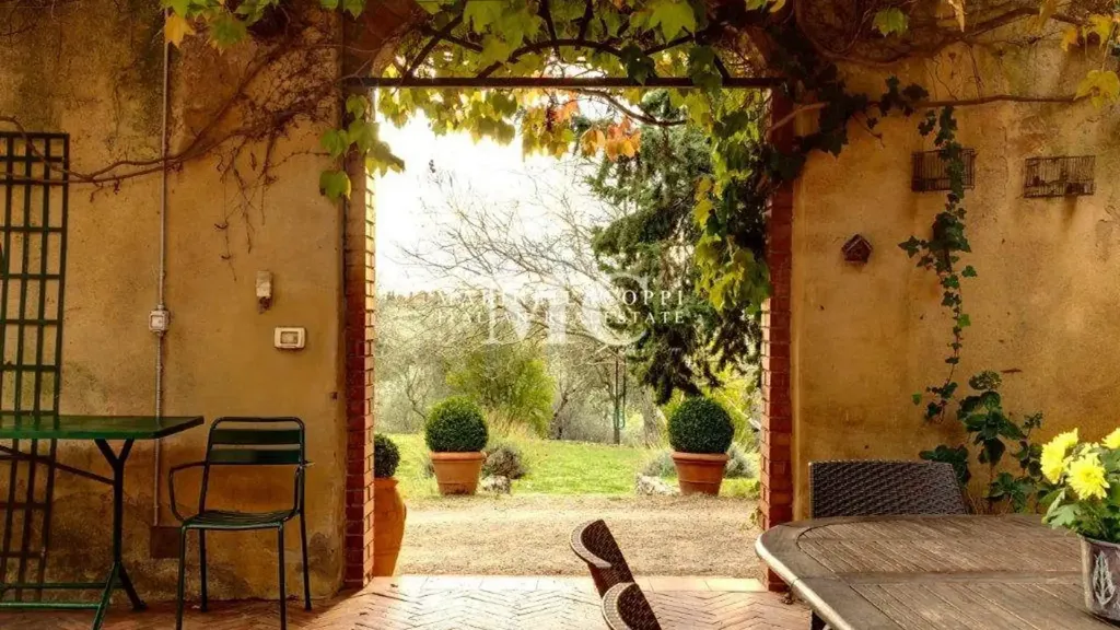Terrass - Chianti Villa with Vineyard and Pool in San Casciano