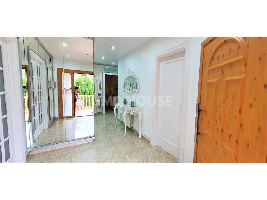 Esik - Luxury House with Pool in Lloret de Mar