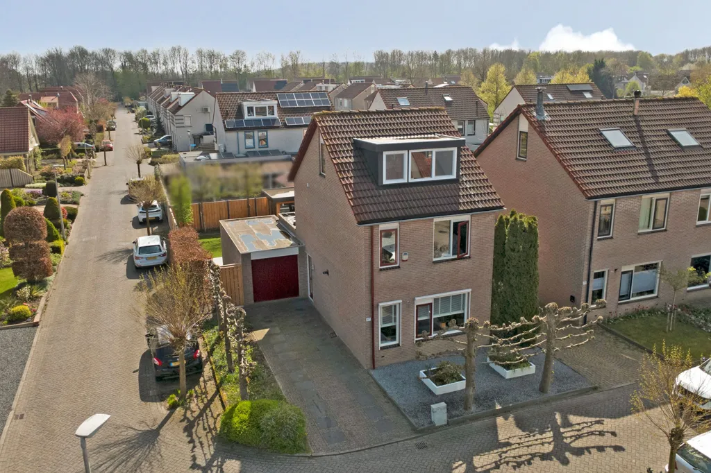 Õhuvaade - Detached House with Garden in De Landmaten