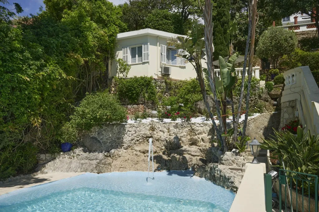 Piscine - Villa Belle Époque Vue Mer à Cap-d'Ail
