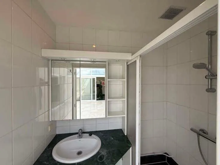 Bagni - Characterful House with Garden in Leede