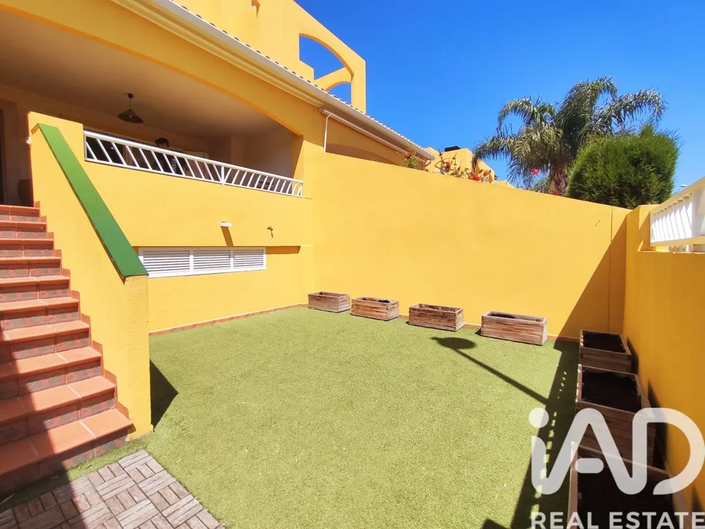 Aed - Terraced House with Pool in Sagunto