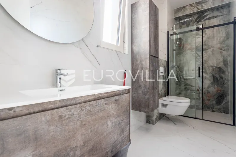 Salles de bain - Modern Semi-Detached House with Pool near Trogir