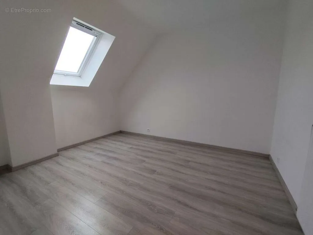Pièces - Maison Récemment Construite avec Jardin à Batz-sur-Mer