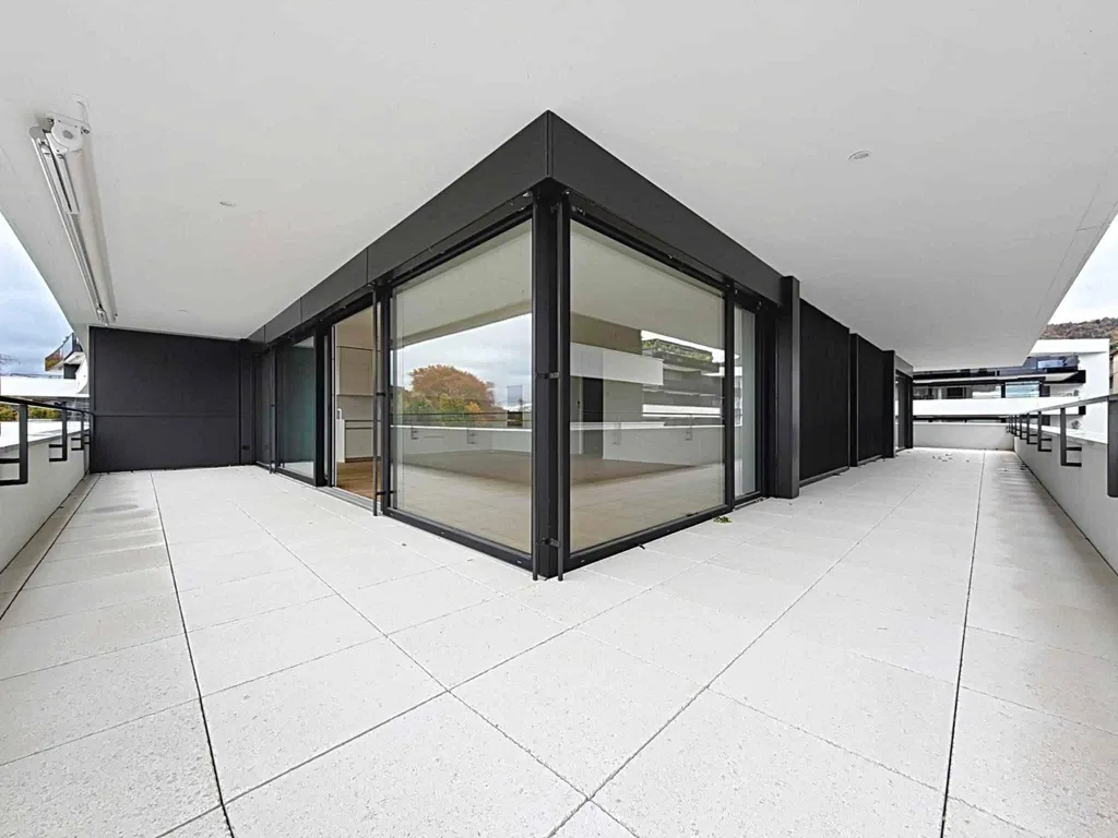Entrée - 4.5-Piece Apartment with Lake View in D2 Building