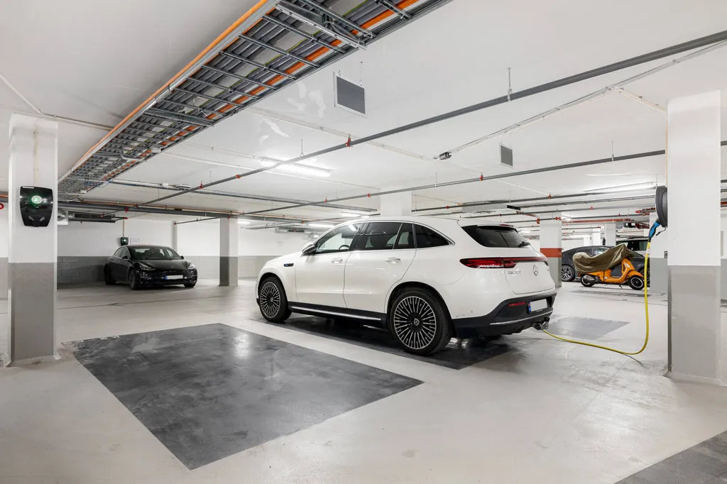 Garage - Appartement 4 pièces à Oslo