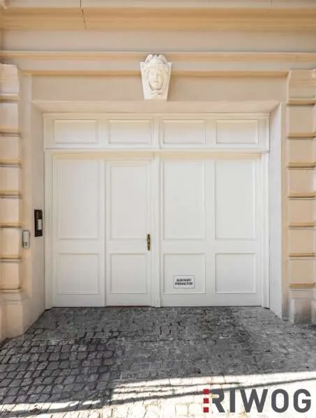 Garage - Denkmalgeschütztes Apartment with Lift in Mödling