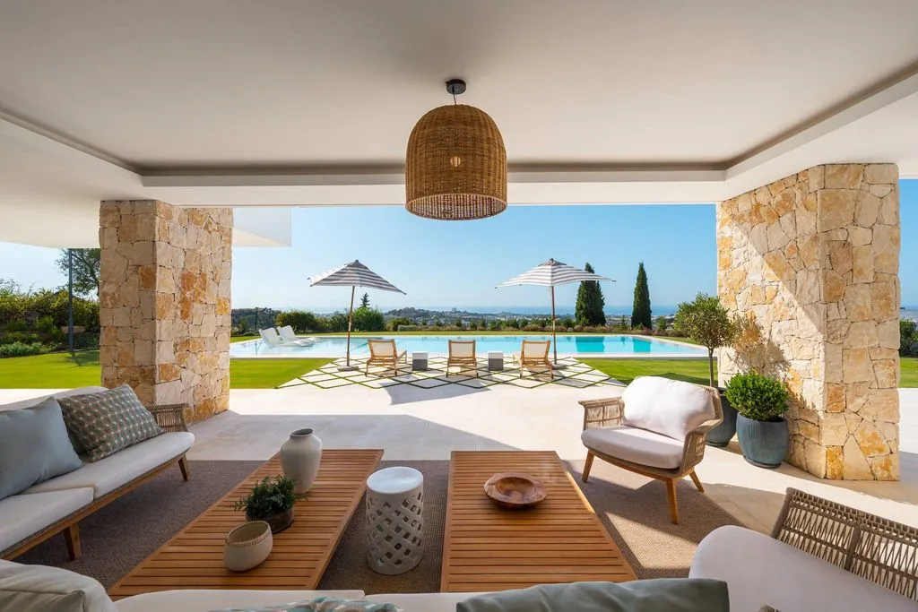 Terrasse - Luxury Villa with Panoramic Views in El Herrojo