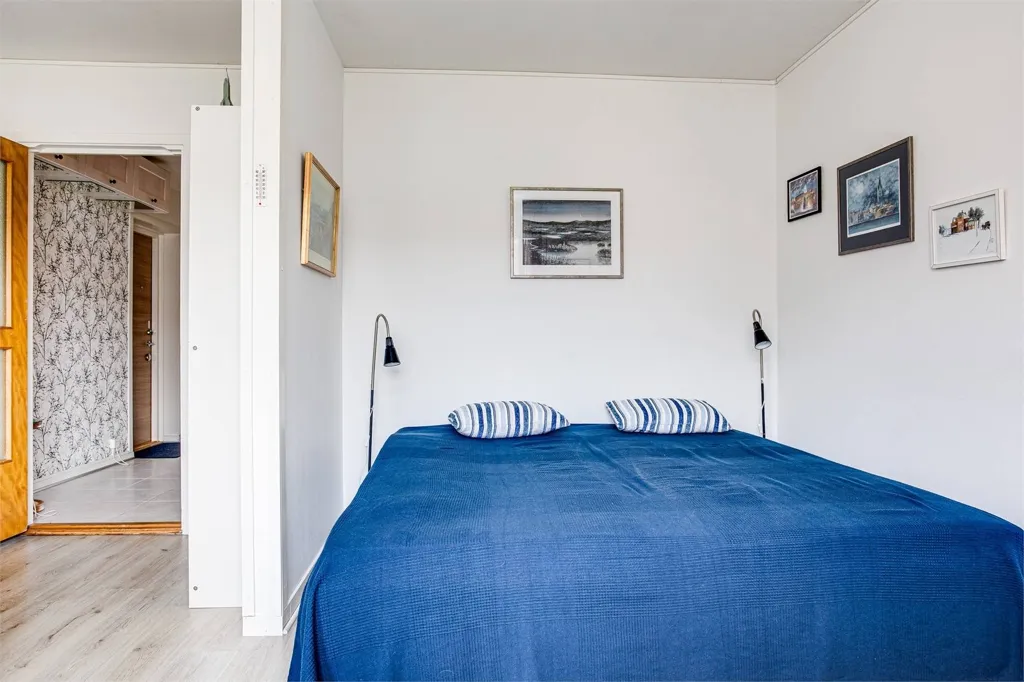 Magamistoad - Bright 1-Bedroom Flat in Central Nora
