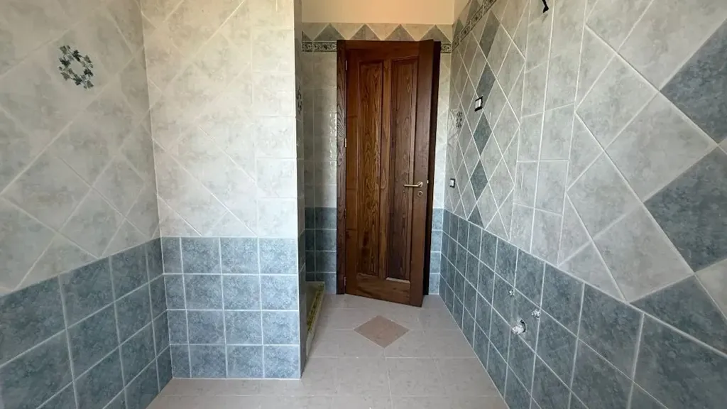 Salles de bain - Bifamiliar Villa with Garden in Laurignano