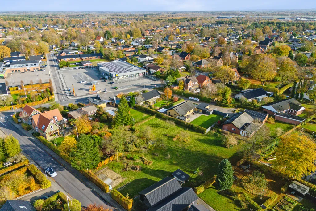 Õhuvaade - Buildable Plot with Garden in Brande
