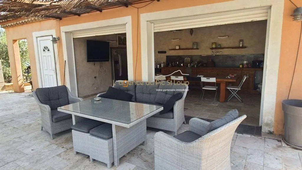 Terrass - Spacious Villa with Panoramic View in Prestigious Area