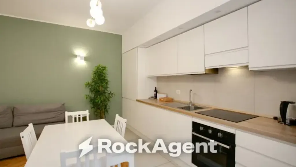 Köök - Ristruttured Apartment with Balcony in Rome