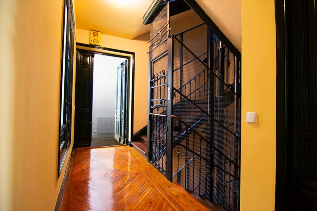 Toad - Charming Flat with Balcón in Madrid's Centro