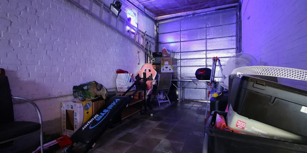 Garage - Maison avec Jardin et Garage à Londerzeel