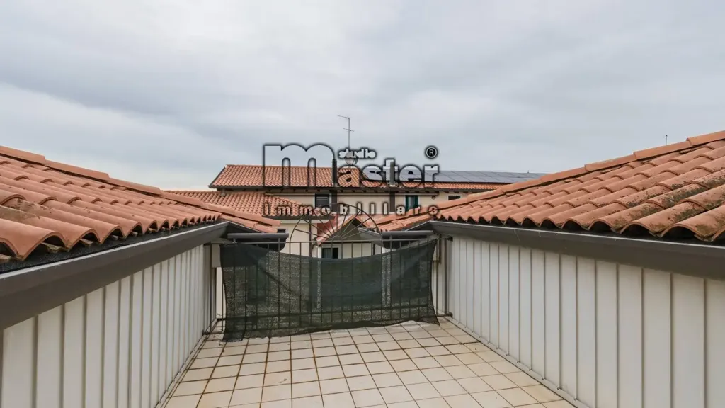 Terrasse - Attico with South-Facing Terrace in Treviso