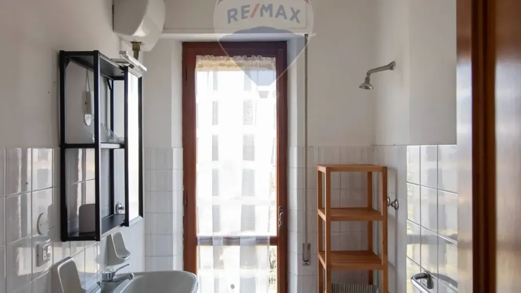 Bathrooms - Penthouse with Panoramic Terraces in Ostra