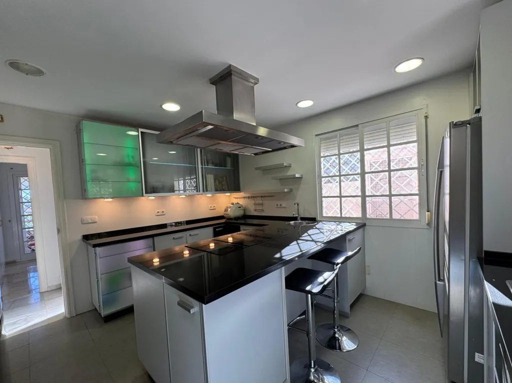 Cucina - Luxury Villa with Pool in Alhaurín de la Torre