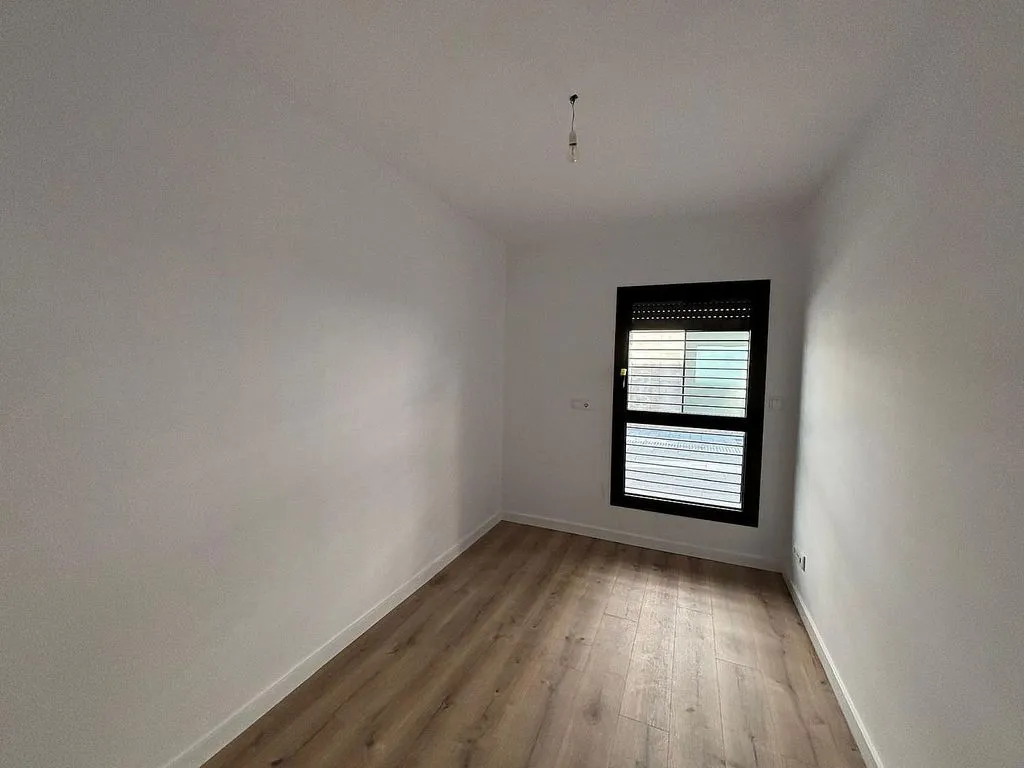 Pièces - Modern Flat with Parking in Sabadell