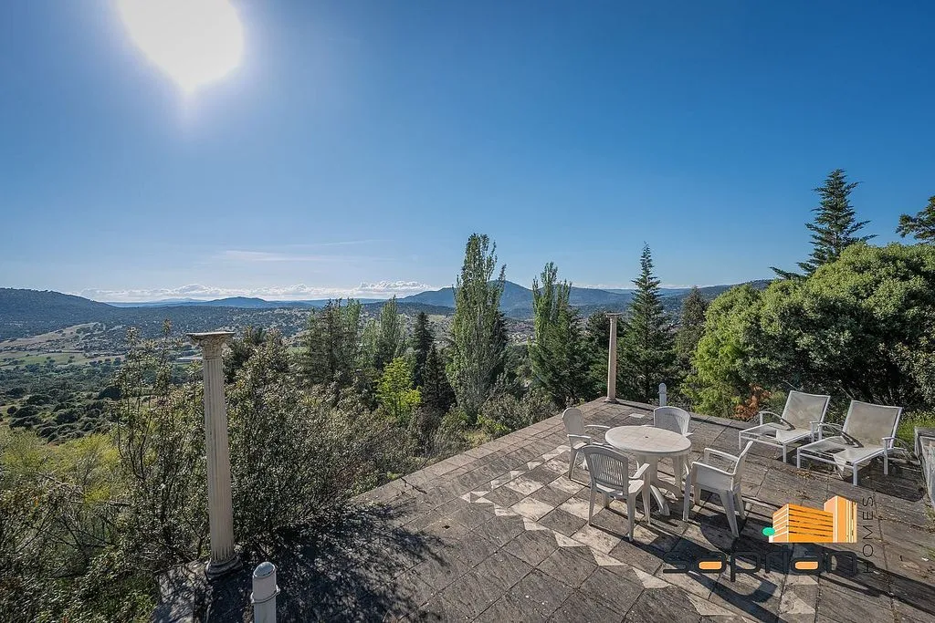 Terrass - Chalet with Pool and Terrace in Robledo de Chavela