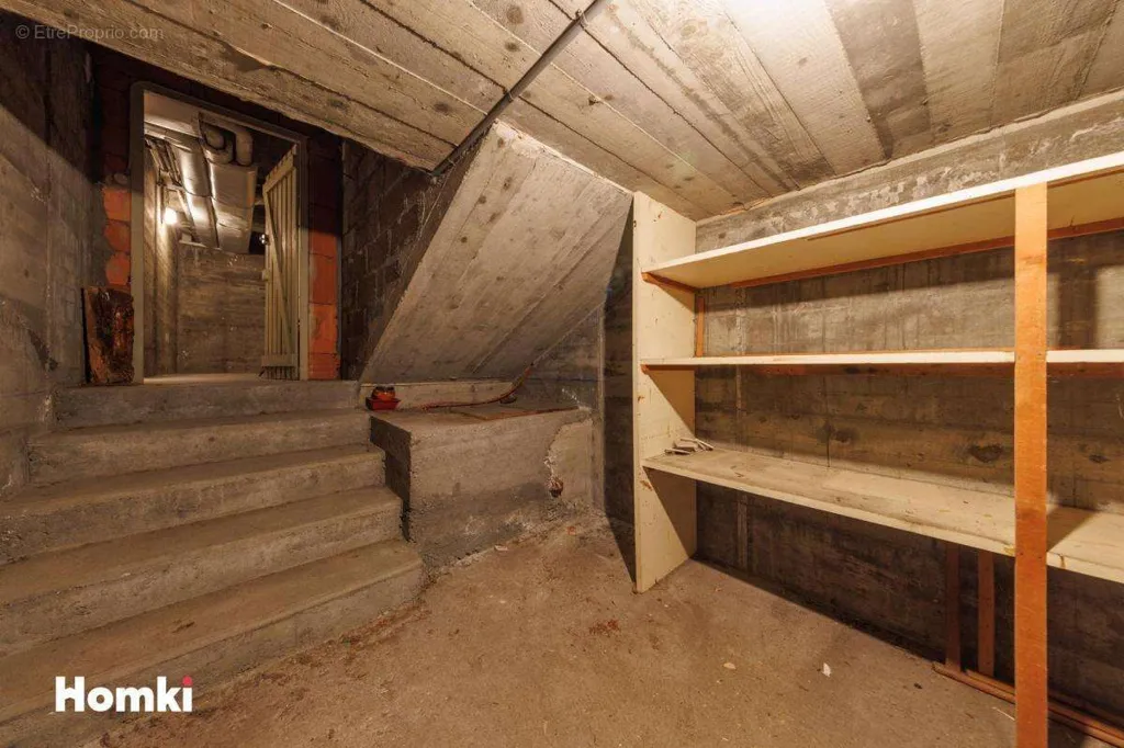 Toad - Top Floor Flat with Loggia in Clermont-Ferrand