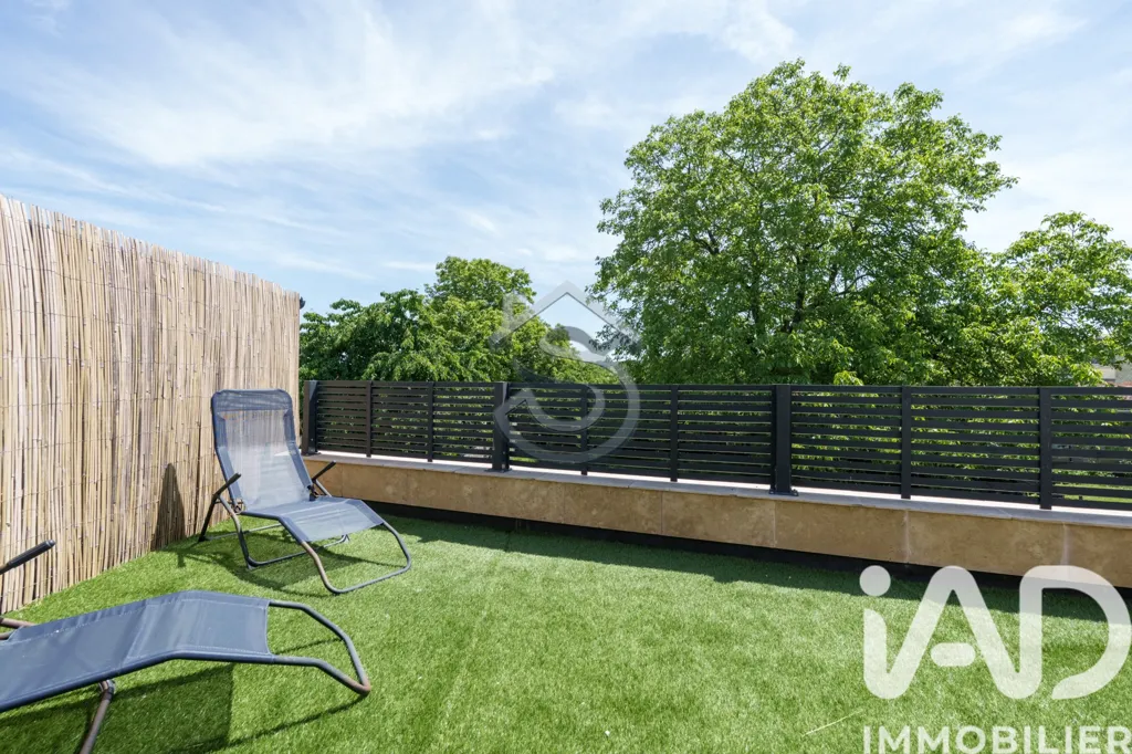 Garden - Contemporary House with Pool in Haraucourt