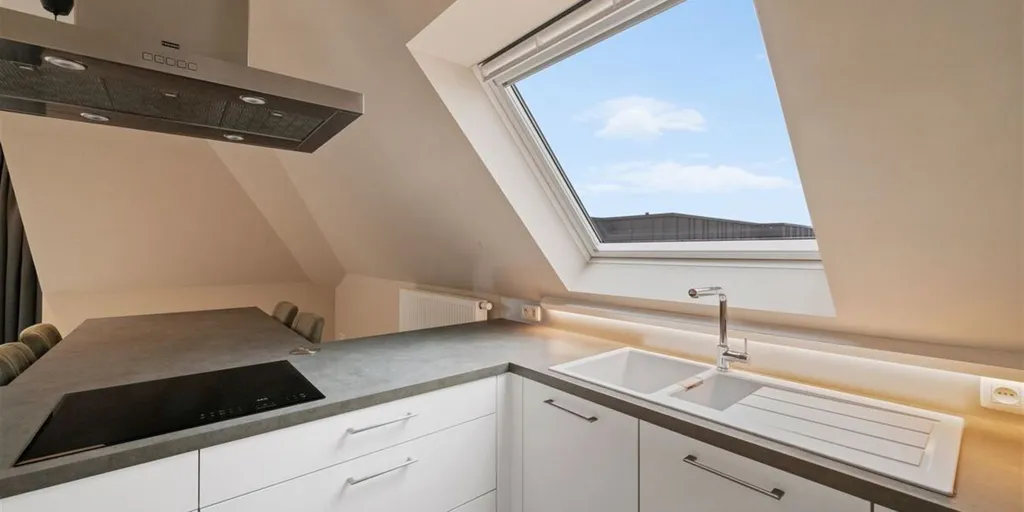 Cuisine - Appartement Neoclassique avec Terrasse à Ruddervoorde