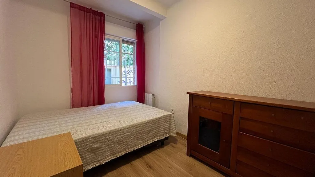 Magamistoad - 3-Bedroom Flat with Central Location in Alcorcón