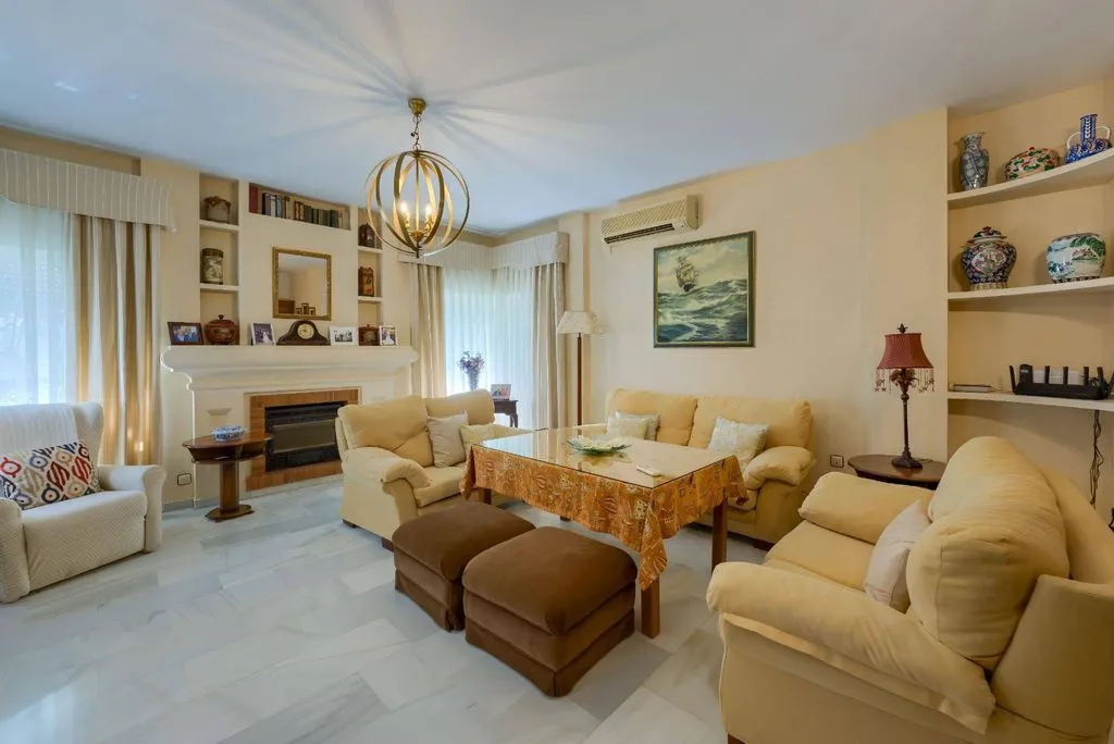 Soggiorno - Luxury Villa with Pool in Tomares