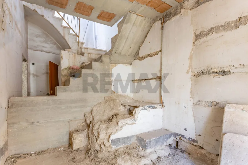 Toad - Semi-detached House with Terrace in Triggiano