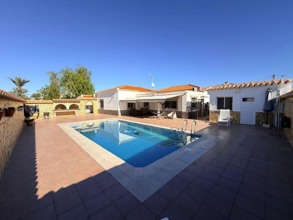 Bassein - Luxury Detached House with Pool in Torrevieja