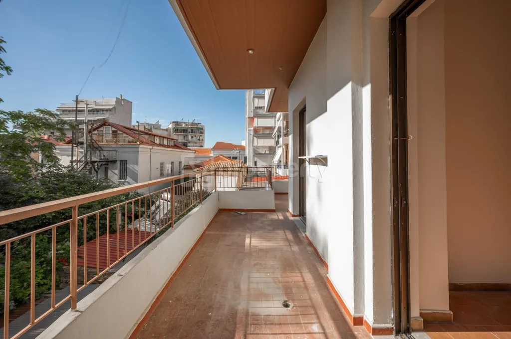 Balcon - Apartment with Balconies in Patras Historic Centre