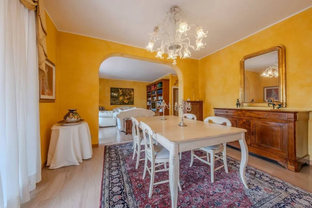 Söögituba - Luxury Penthouse with 4-Directional Views in Conegliano