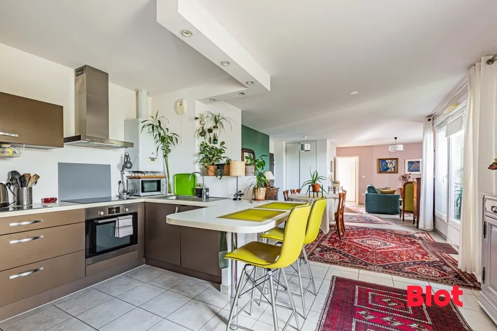 Cucina - Contemporary Flat with Terrace in Saint-Herblain Bourg